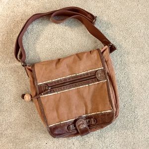 Fossil cross body messenger bag.